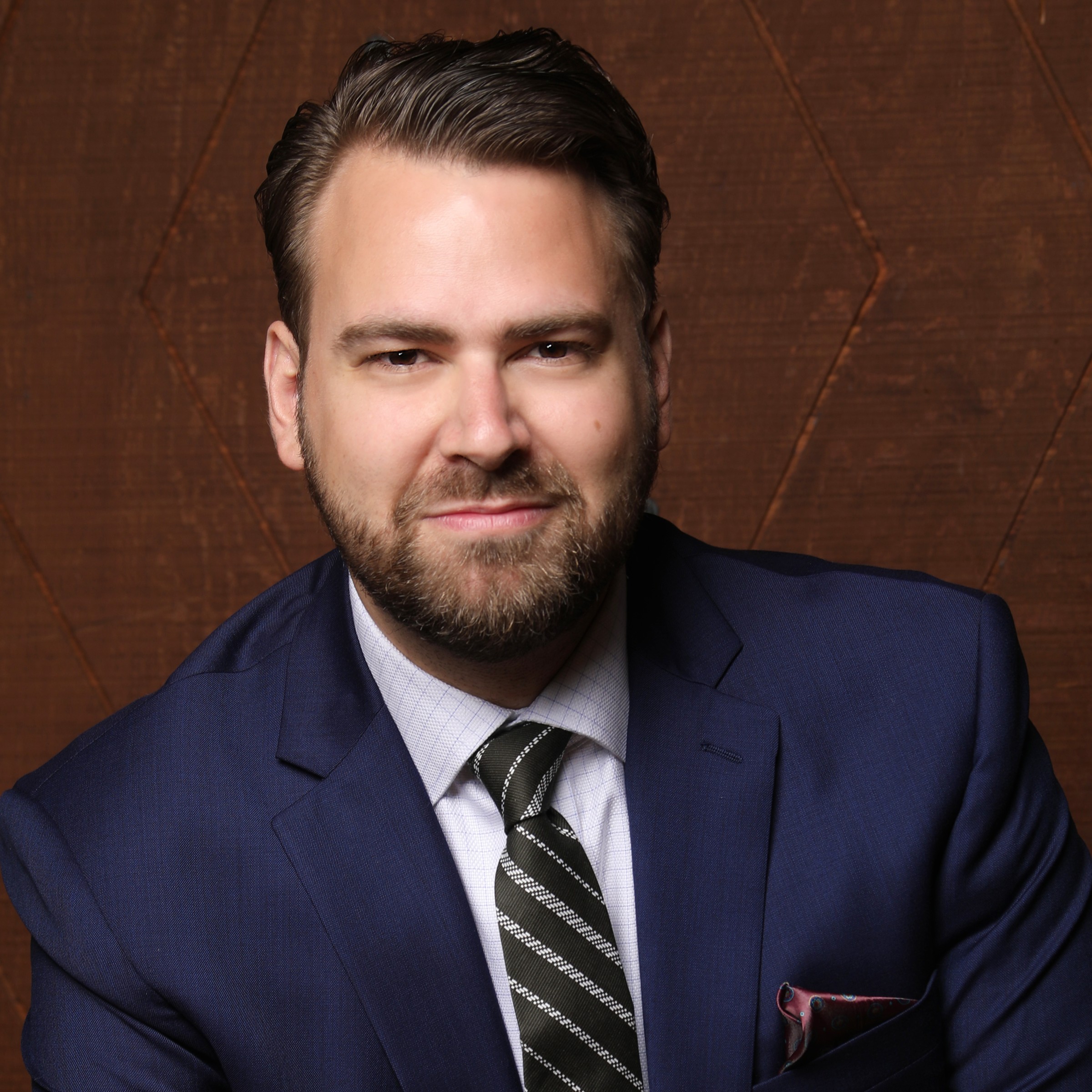 Balzun Joel BARITONE Headshot CB4 SQUARE